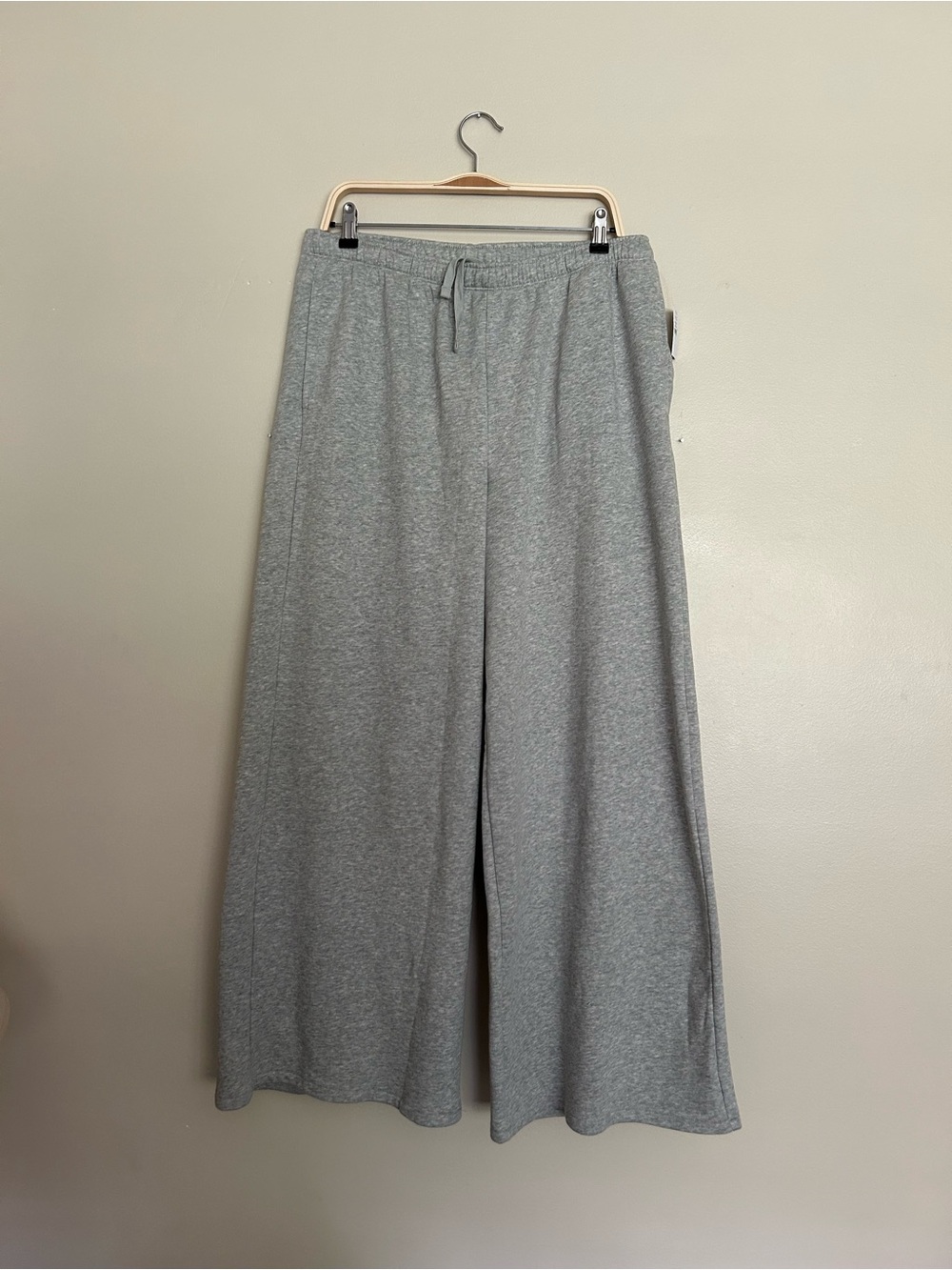 Gap wide leg sweatpants (L)